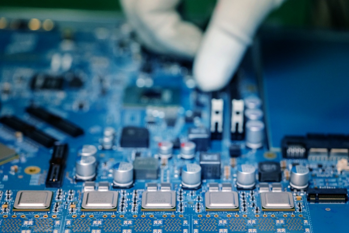 Quality assured pcb assembly and fabrication experts, Sourceman.